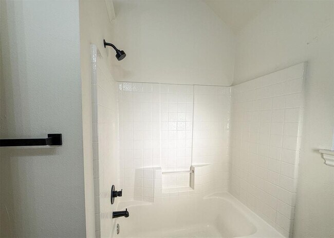 Building Photo - 16517 Tonka Trail