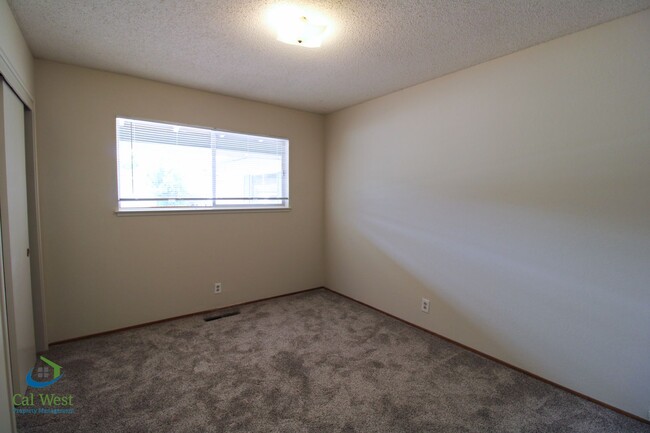 Building Photo - $3395 - Large 3 Bedroom, 2 Bath Single Fam...