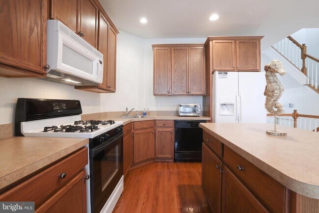 Building Photo - 6 Ocean Breeze Ct