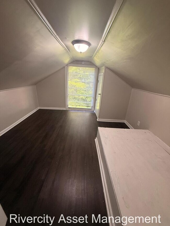Building Photo - A Must See In Frayser!!!!!! Section 8 Welc...