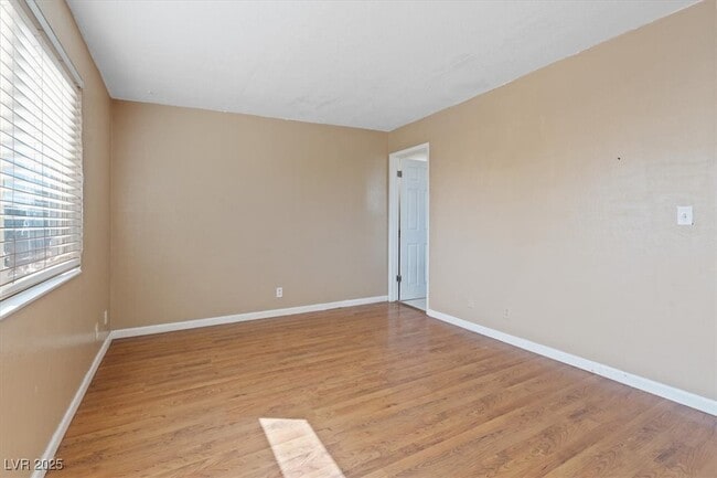 Building Photo - 4602 Inland Ct