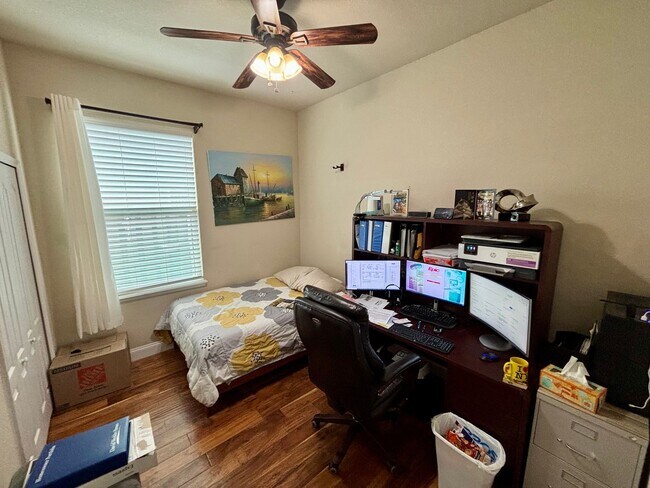 Building Photo - Belmont Community | 5 Bedroom | 3.5 Bath  — Move-In Ready July 2026