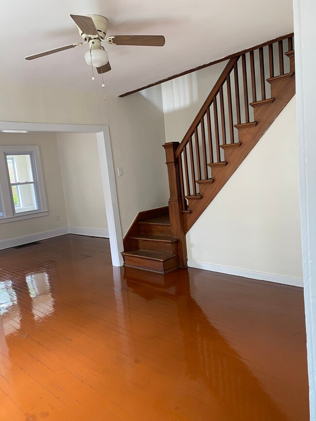 Building Photo - 99 Caya Ave