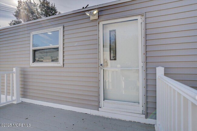 Building Photo - 114 Cookstown New Egypt Rd