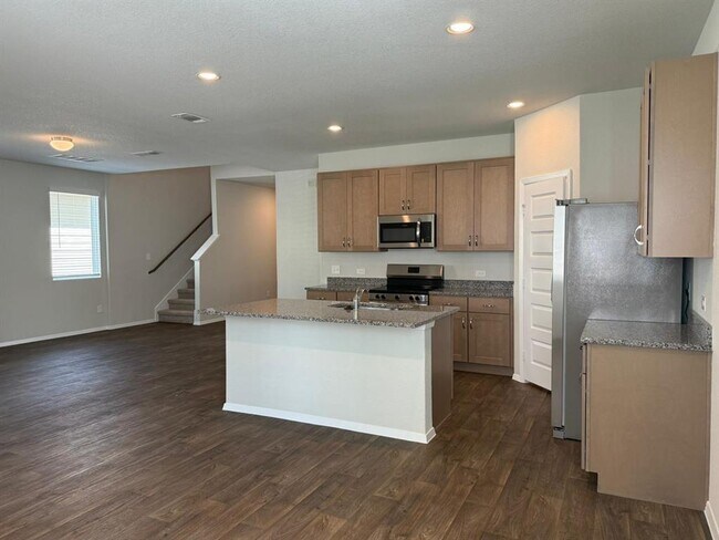 Building Photo - 2707 Totley Rd