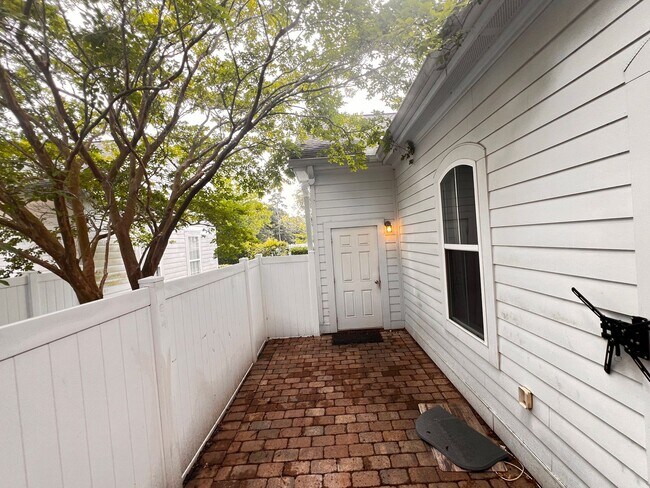 Building Photo - Now Available! Luxury three-bedroom townhome in St. James Square in Myrtle Beach.