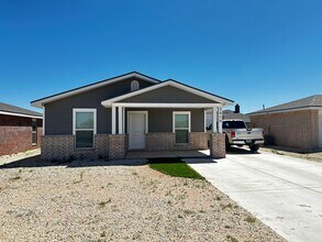 Building Photo - Get Rental In Upland West Available