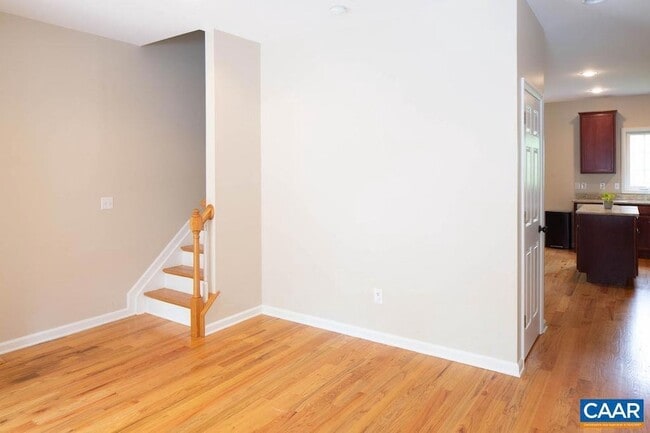 Building Photo - 139 Old Fifth Cir