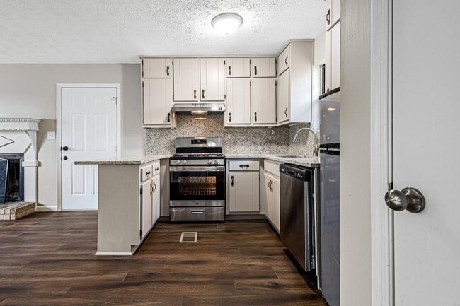 Building Photo - 2037 Laboon Cir