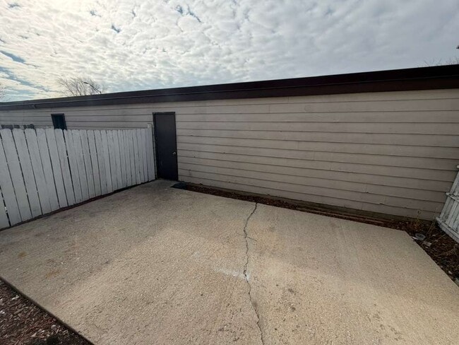 Building Photo - 1321 Court O