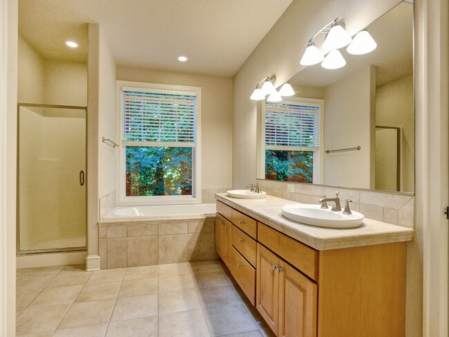 Building Photo - 4771 Auburn Ln
