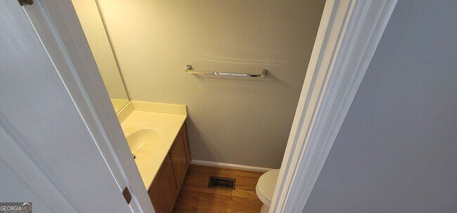 Building Photo - 165 Ascalon Ct