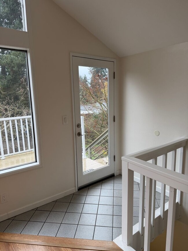 Building Photo - Beautiful 4 bedroom, 3 bathroom home in Eugene!