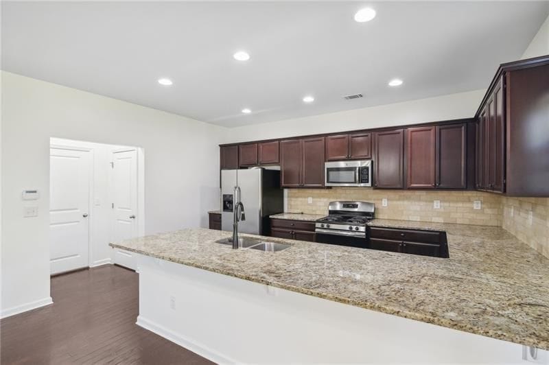 Building Photo - 5770 Rialto Way