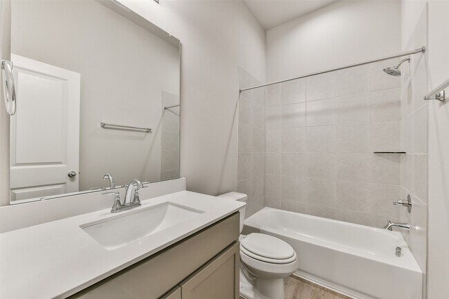 Building Photo - 3911 Sugardale St