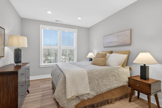 Building Photo - 76 Old Mill Bottom Rd N