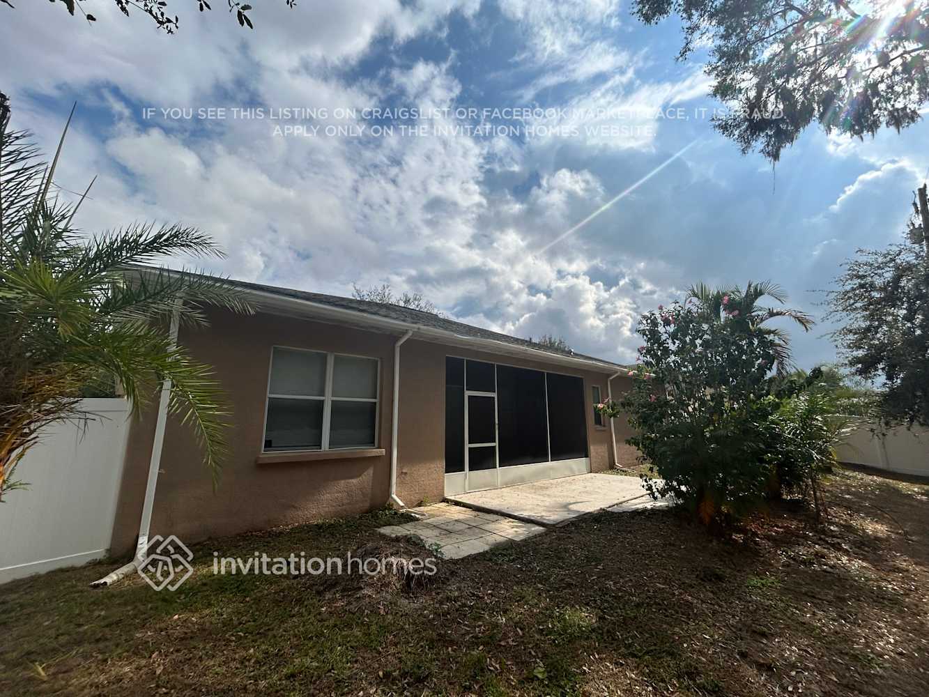 Building Photo - 1922 Raven Manor Dr