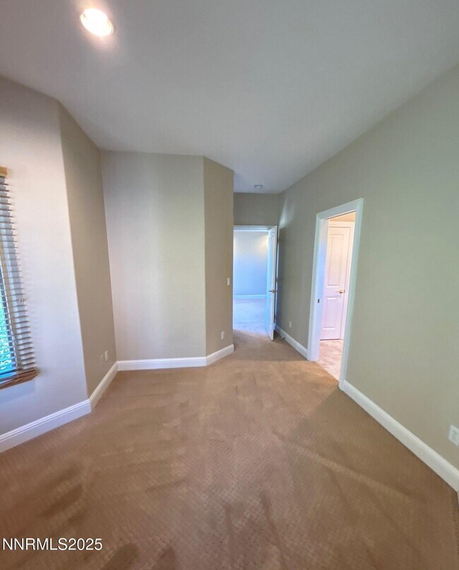 Building Photo - 6785 Eagle Wing Cir