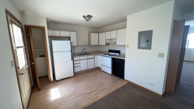 Kitchen - 11978 Baneberry Dr