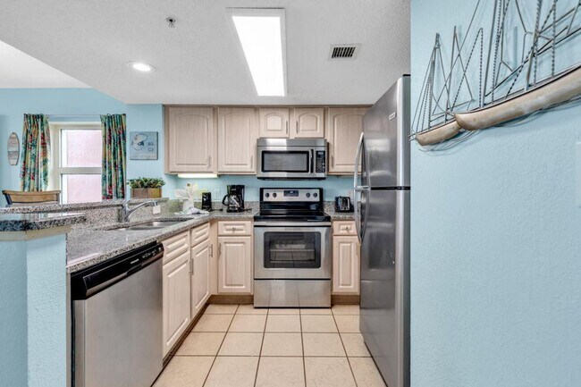 Building Photo - 1700 N Ocean Blvd