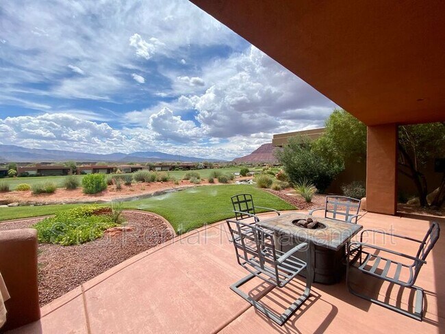 Building Photo - 2336 2336 W Entrada Trail