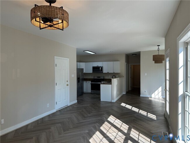 Building Photo - 5219 Scotsglen Dr