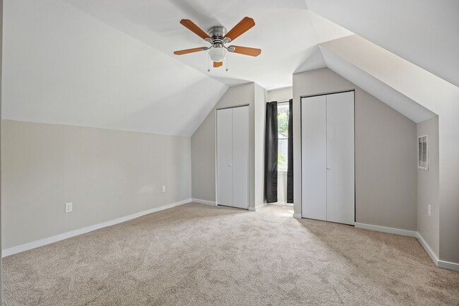 Building Photo - Completely Renovated 4 Bedroom/2 Bath Property off of Staples Mill Rd.! ****Available Beginning o...