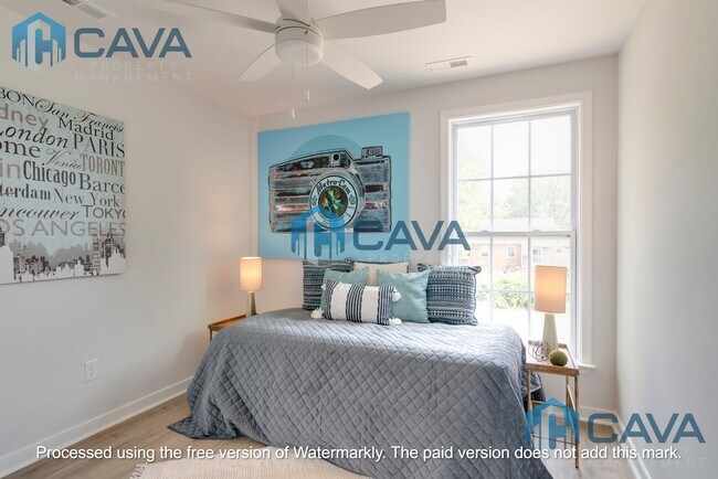 Building Photo - 1301 N 32nd St