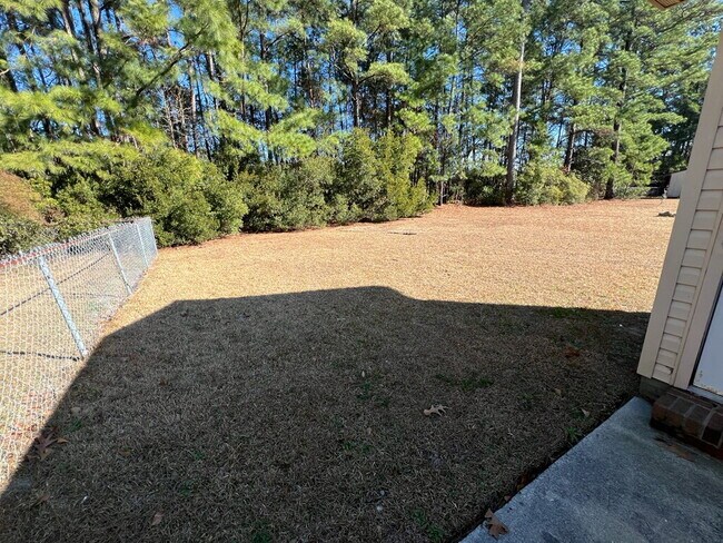 Building Photo - 212 Live Oak Ct