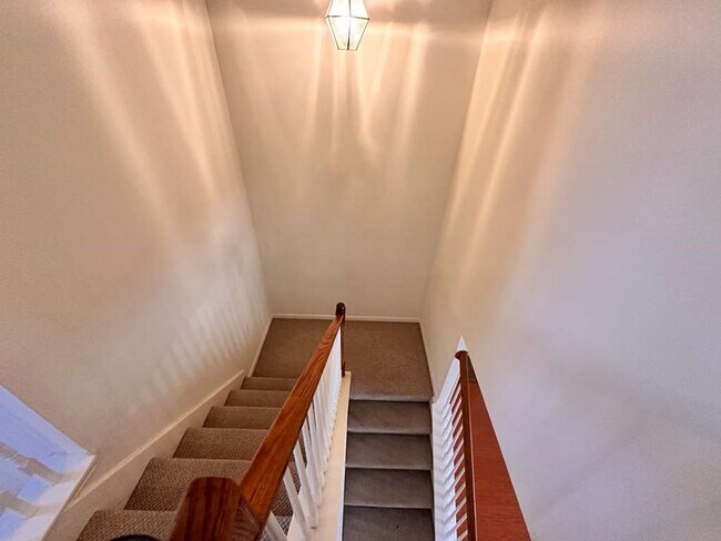 Building Photo - 2203 Nashua Dr