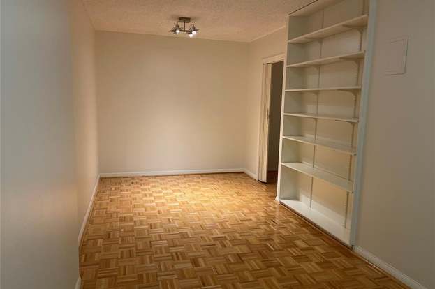 Building Photo - 2700 Bellefontaine-