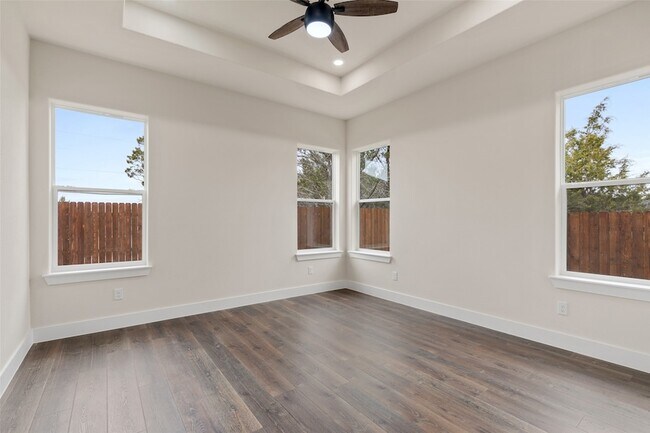 Building Photo - 5702 Barkridge Dr