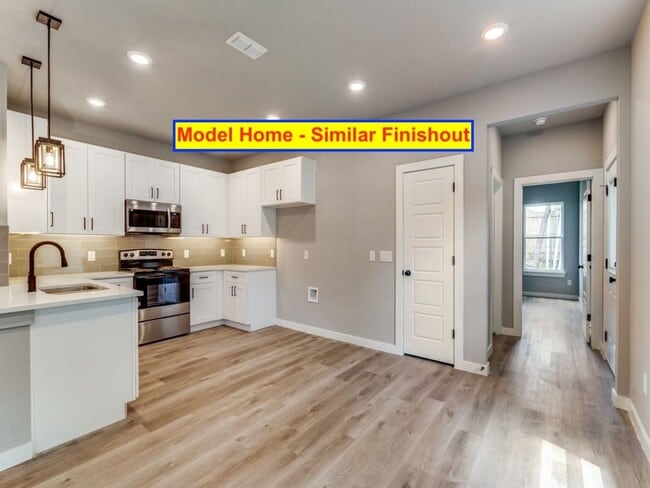 Building Photo - Yasmin Court Townhomes