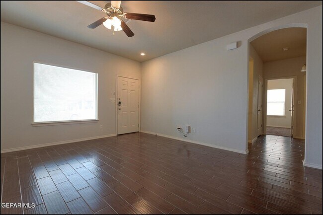 Building Photo - 14904 Jerry Armstrong Ct