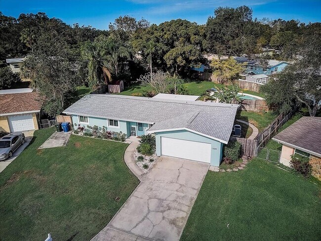 Building Photo - 13589 Croft Dr S
