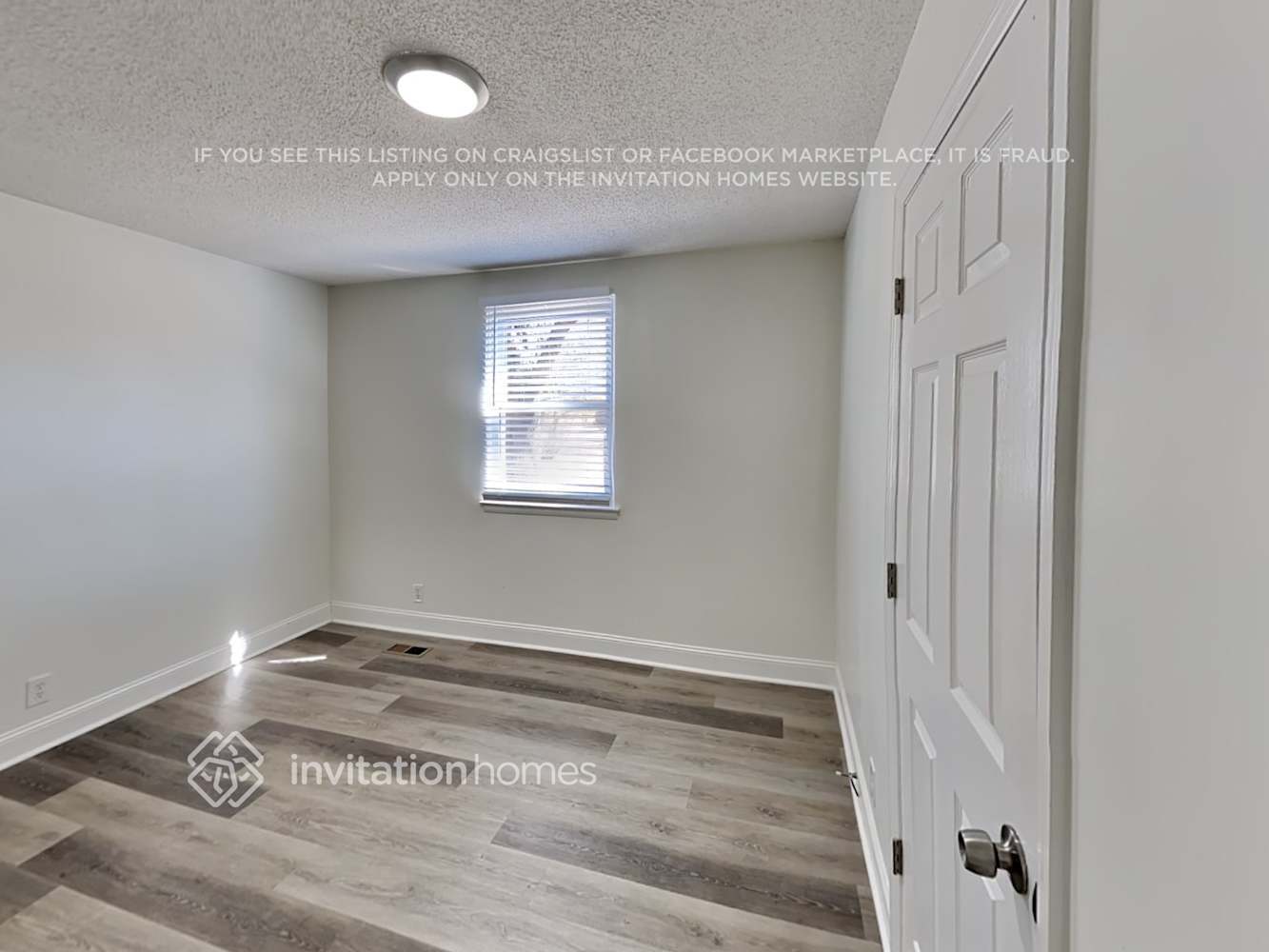 Building Photo - 7116 White Oak Dr SW