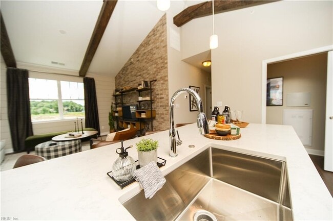 Building Photo - 312 Fishers Ct