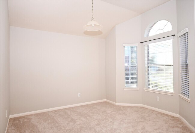 Building Photo - 3111 Myrtle Ranch Dr