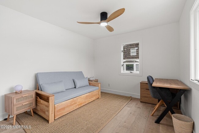 Building Photo - 39 Upper Lakeview Ave