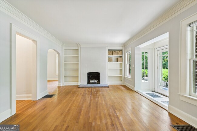 Building Photo - 1500 N Highland Ave NE