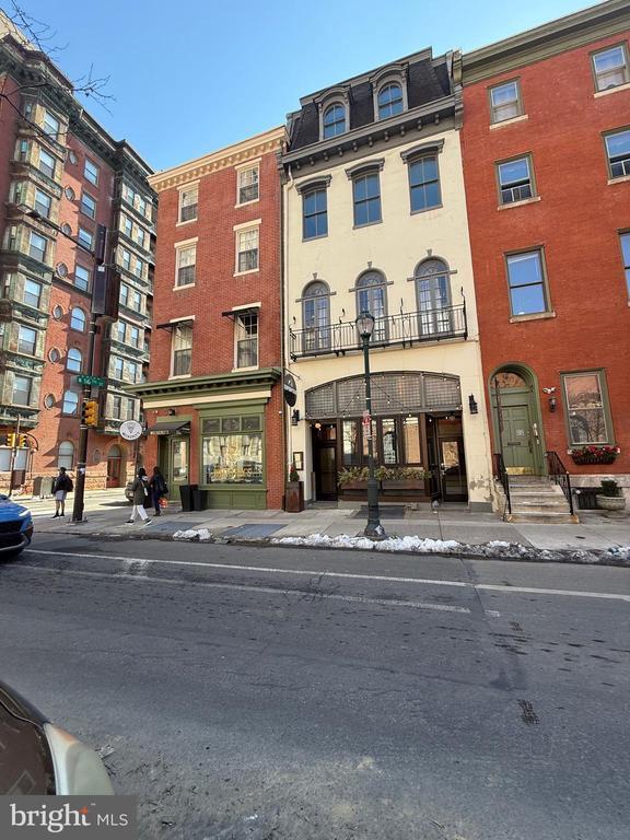 Building Photo - 1602 Spruce St