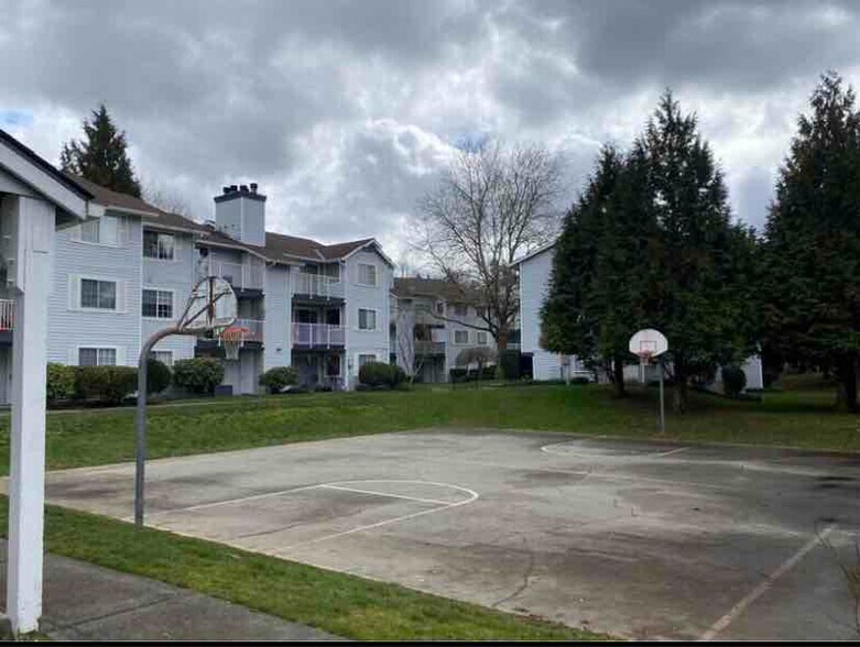 Building Photo - 7453 Newcastle Golf Club Rd