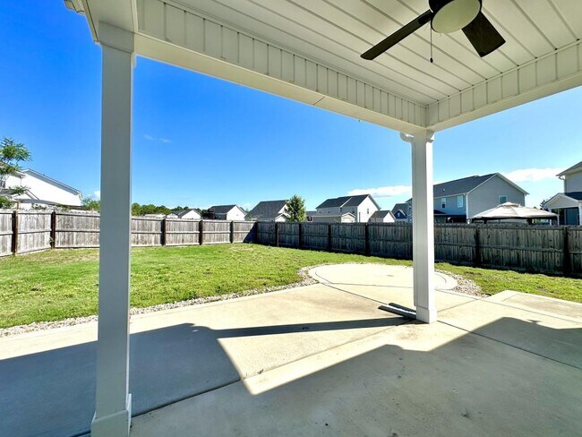 Building Photo - 3142 Hunting Lodge Rd