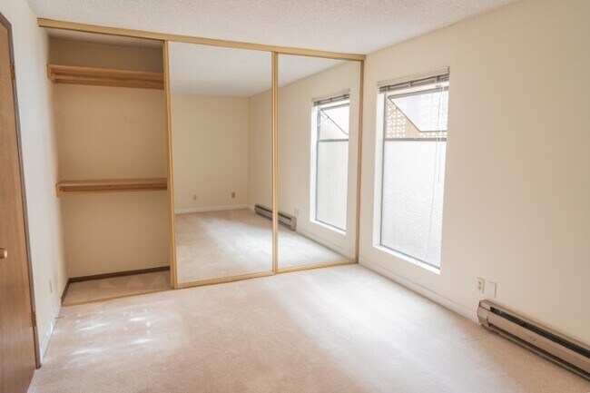 Building Photo - 2929 76th Ave SE