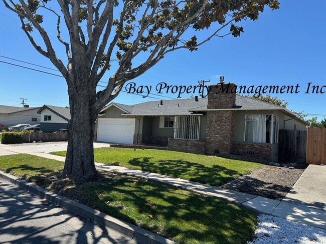 Primary Photo - Charming 3-Bedroom, 2-Bath Home in South S...