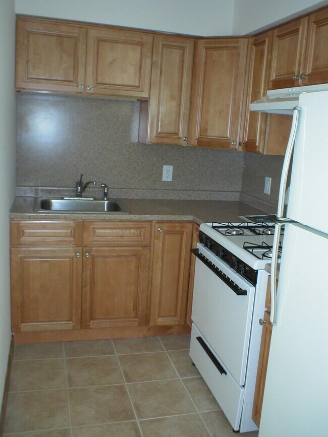 Building Photo - 397 Kamena St