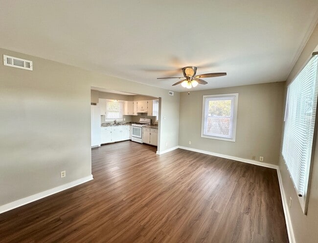 Building Photo - 11408 IL-120