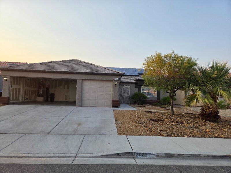 Building Photo - 2602 Roaring Lion Ave