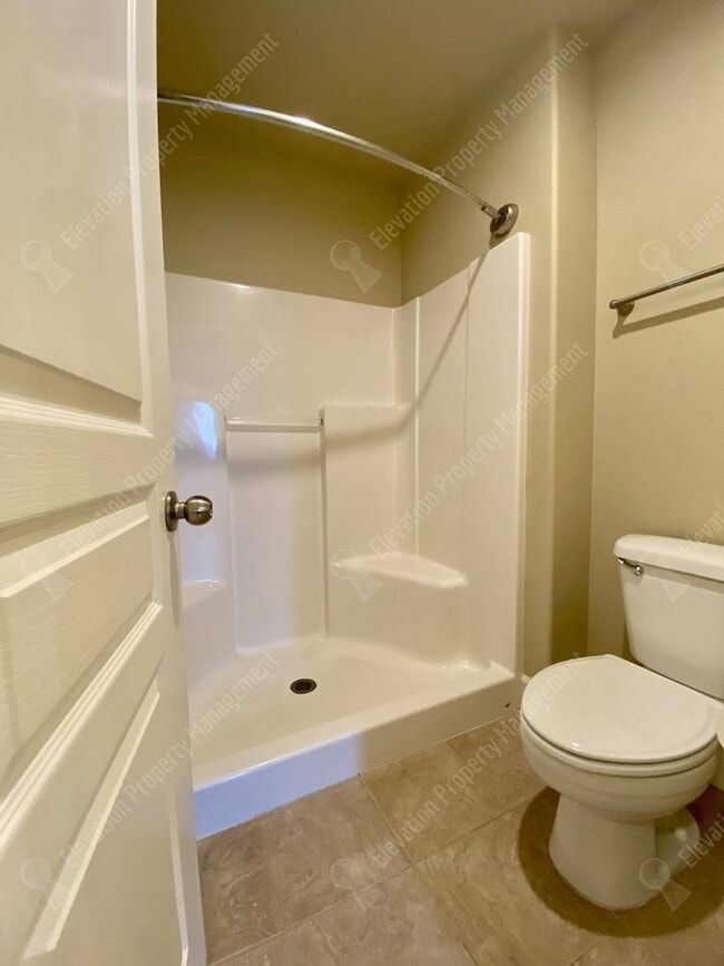 Building Photo - 3-BR Craftsman Home in NW Bend- Boyd Acres