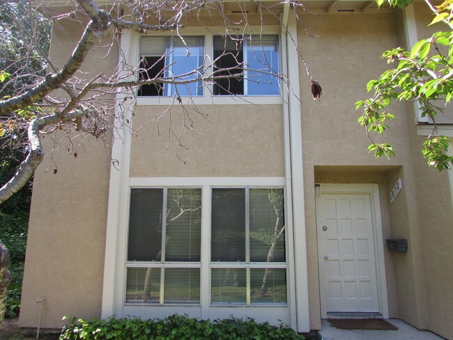Primary Photo - 1872 Tesoro Ct